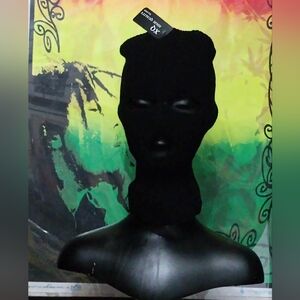 Ski Mask 3 Holes for Mouth 👄+Eyes 👀 ❄️One Size Fits All 🖤